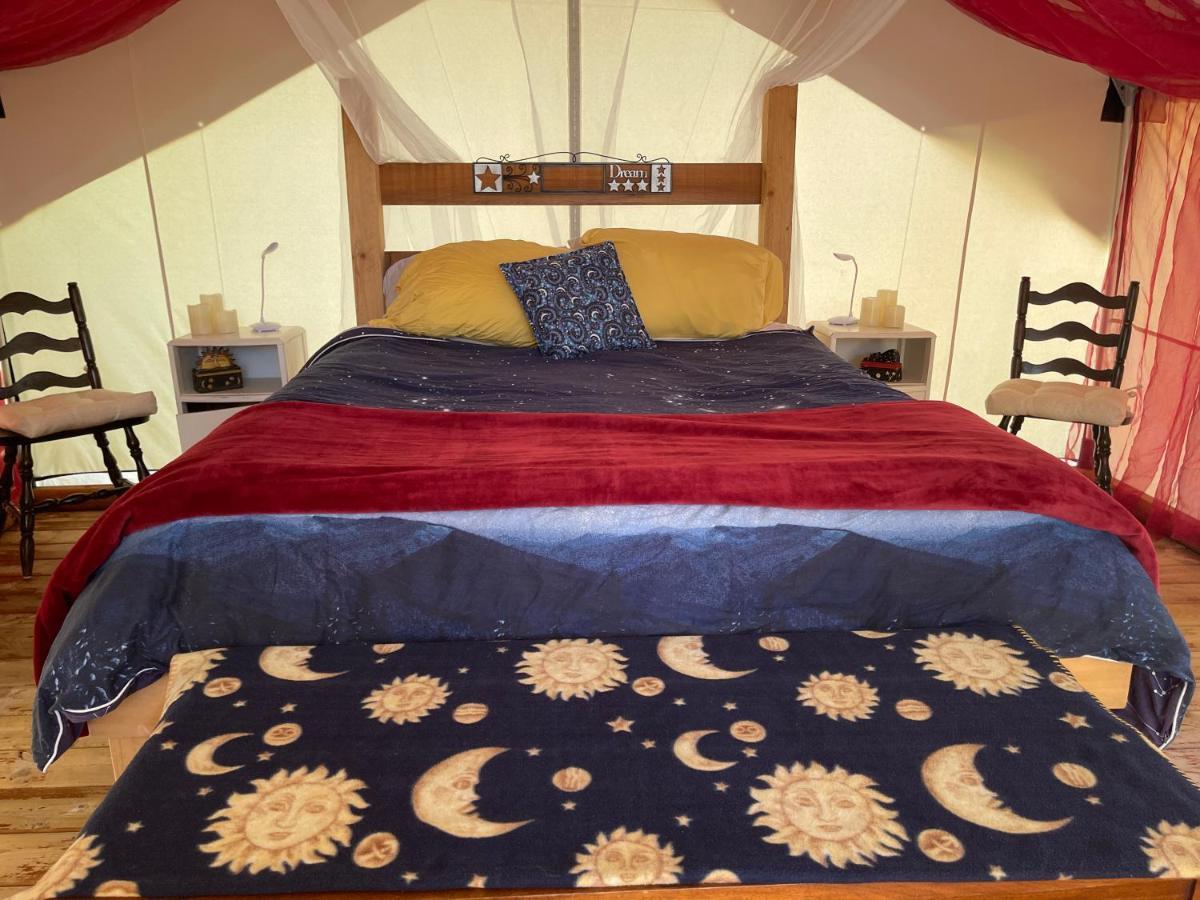 Готель So Damn Lucky Glamping Юклулет Екстер'єр фото