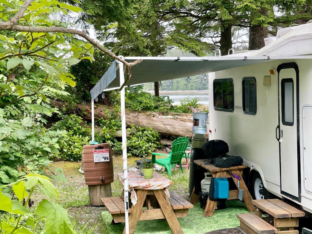 Готель So Damn Lucky Glamping Юклулет Екстер'єр фото